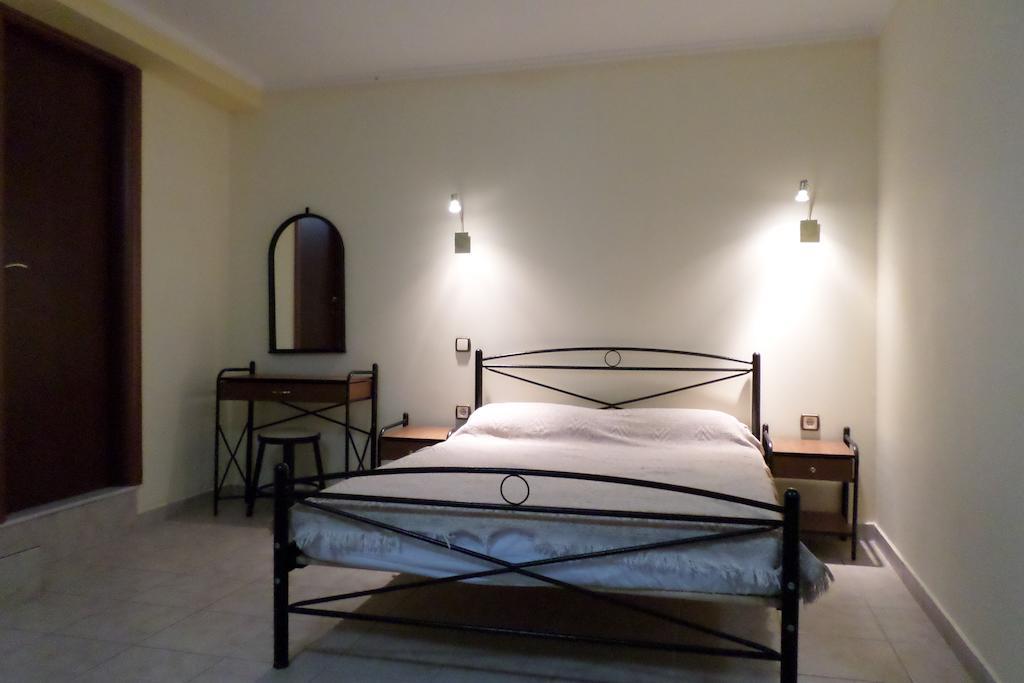 Apartment To Asteri Avgonima